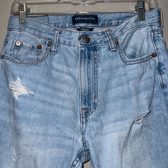 Aeropostale Light wash High rise Distressed Mom Jeans size 4 #719 - Picture 6 of 12